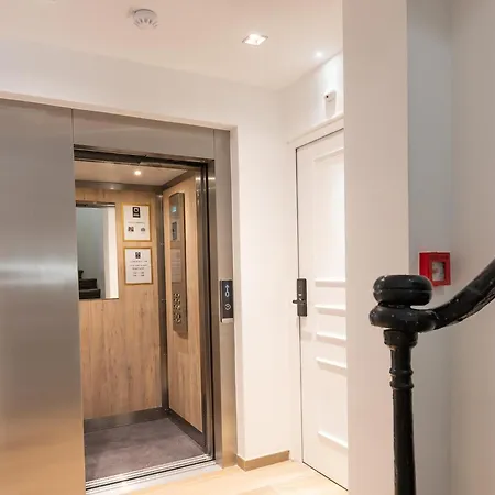 Les Tour Eiffel Otel Paris