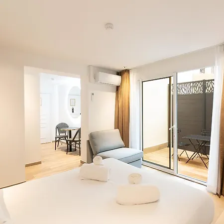 Otel Les Tour Eiffel Paris