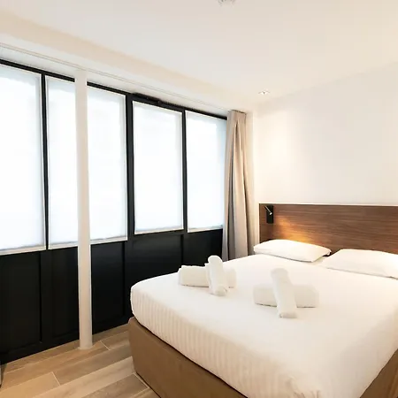 Hotel Les Tour Eiffel 3*