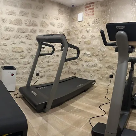 Les Tour Eiffel 3* Paris