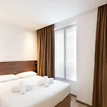 Les Tour Eiffel Hotel 3*