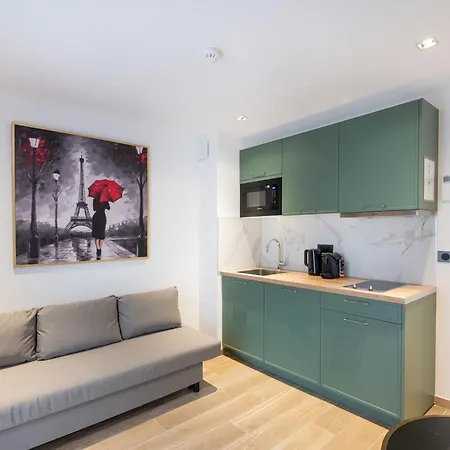 Les Tour Eiffel Hotel 3*