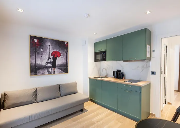 Les Tour Eiffel Hotel 3*